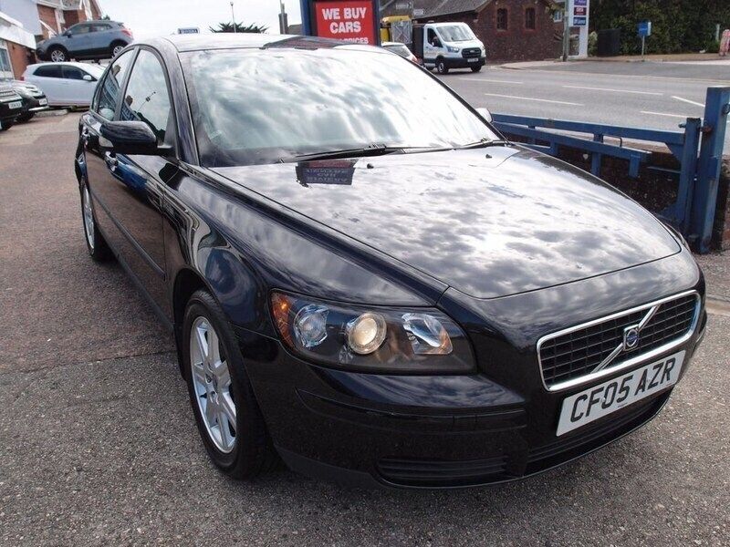 Black Used 2005 Volvo S40 Sedan | £3,695 (Fair price) - Image 1/4