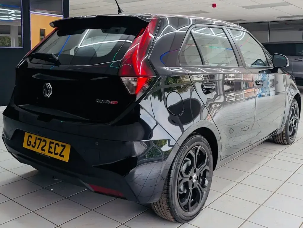 Used MG MG3 Exclusive 106 HP (77 kW) 2022 Black Hatchback
