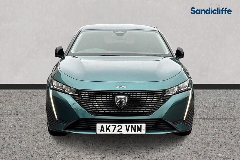 Used Peugeot 308 Allure Premium 130 HP (95 kW) 2022 Blue Estate