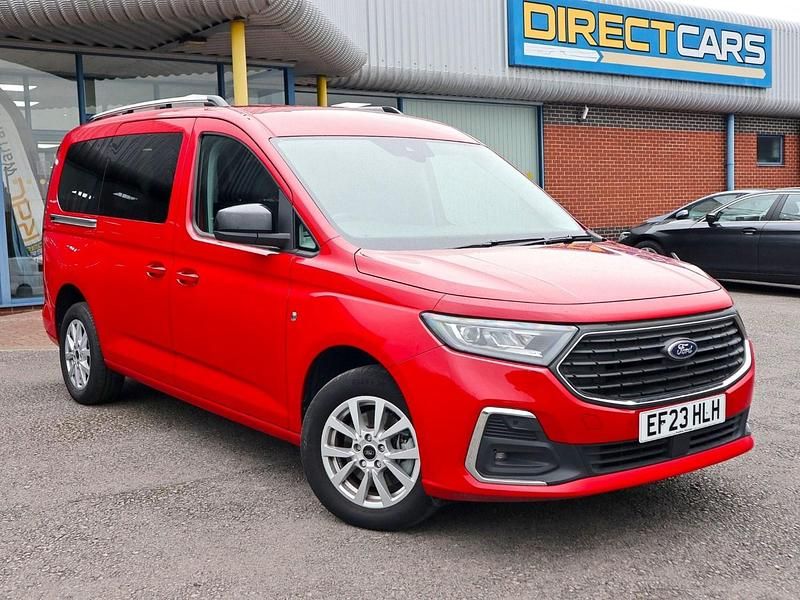 Maple red Used 2023 Ford Grand Tourneo Connect Titanium MPV | £21,689 (Good price) - Image 1/4
