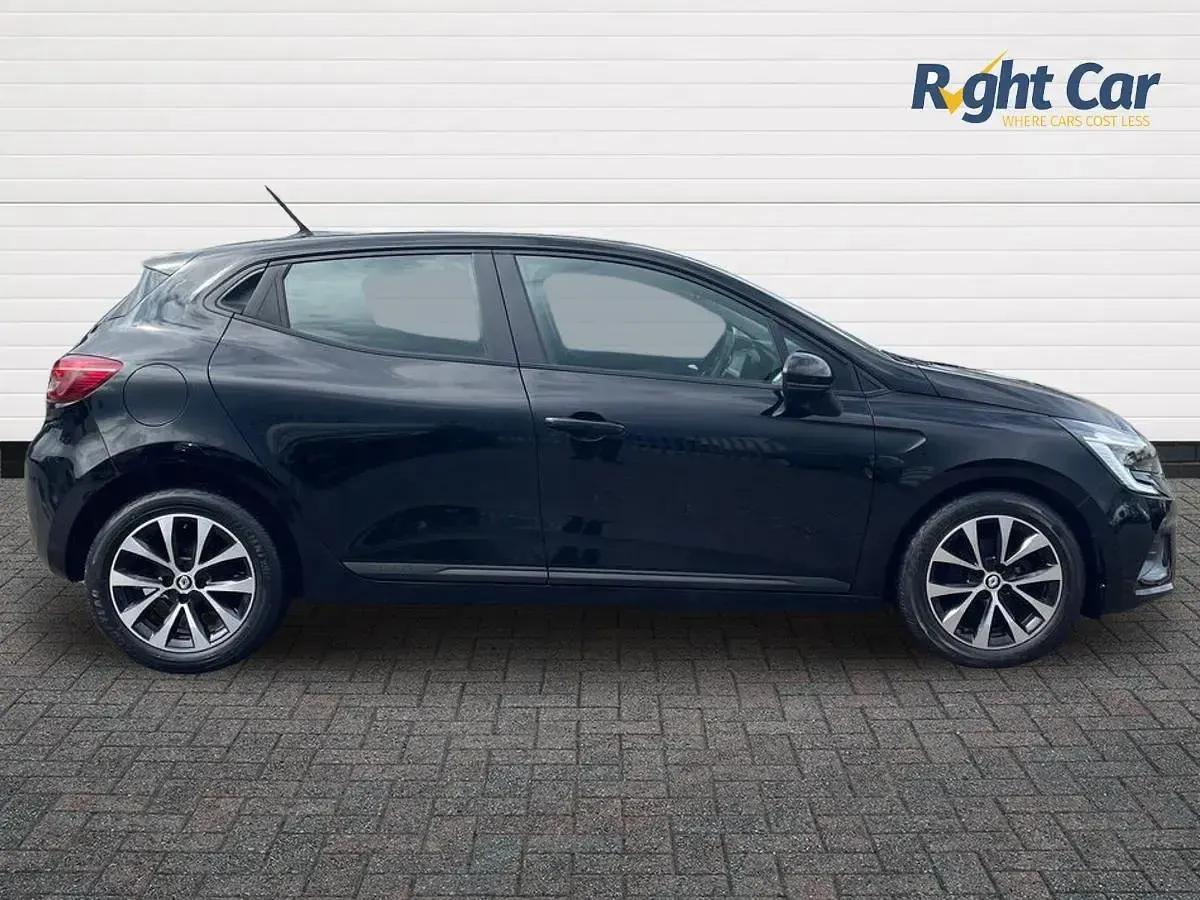 Used Renault Clio Evolution 90 HP (66 kW) 2023 Black  Hatchback