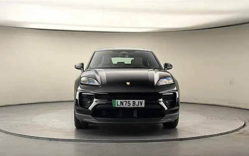 Used Porsche Macan Electric 380 kW (517 HP) 2025 Black SUV