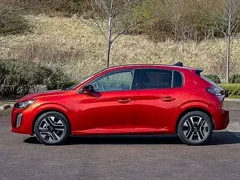 New Peugeot 208 Allure 101 HP (74 kW) 2026 Premium  elixir red Hatchback