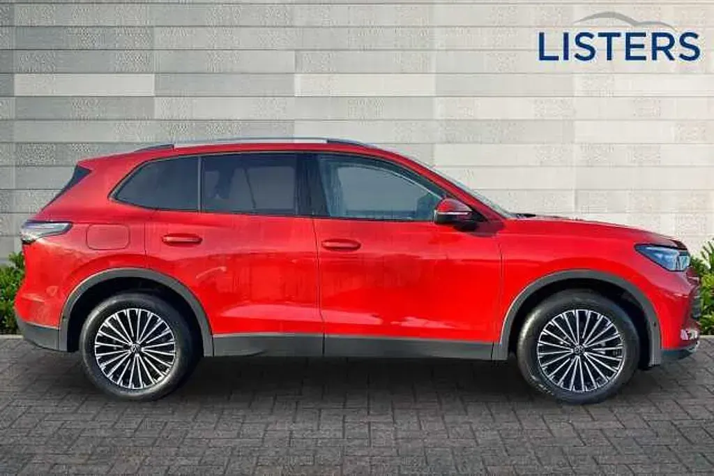 Used VW Tiguan Match 150 HP (110 kW) 2025 Persimmon red SUV