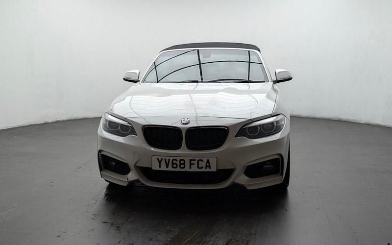 Used BMW 220 M Sport 190 HP (139 kW) 2019 White Cabriolet