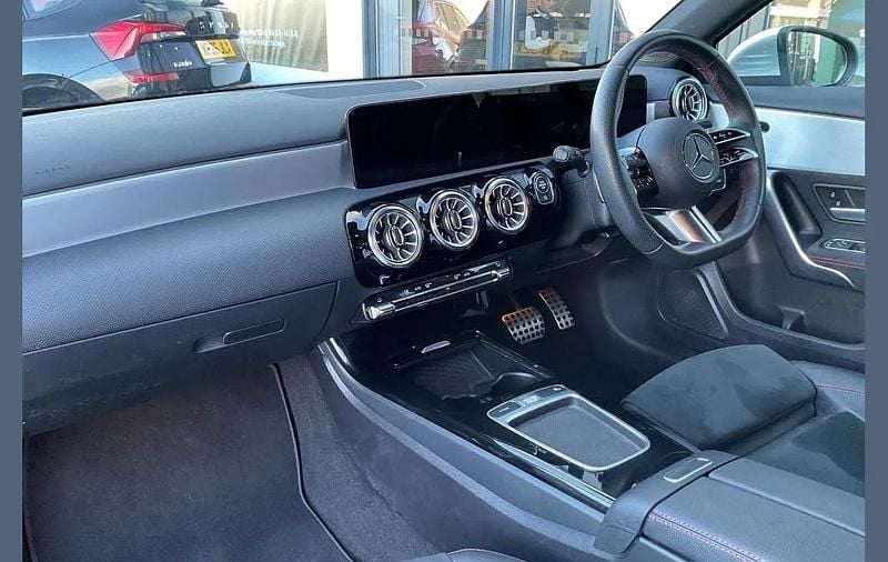 Used Mercedes A200 Executive 161 HP (118 kW) 2023 Silver Hatchback