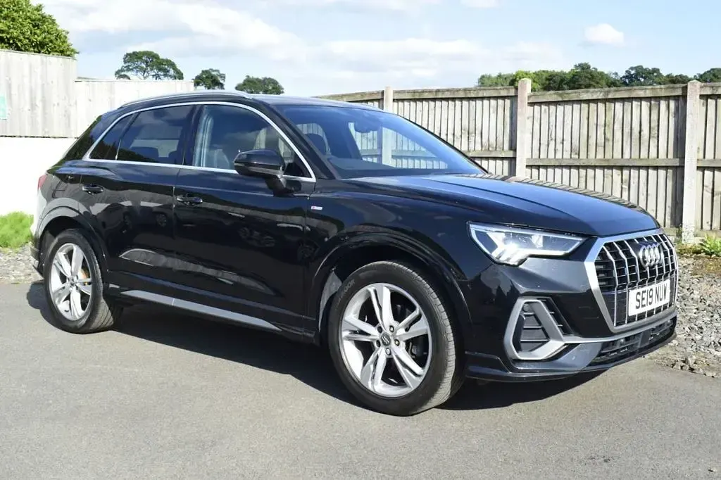Used Audi Q3 S-Line 150 HP (110 kW) 2019 Black SUV