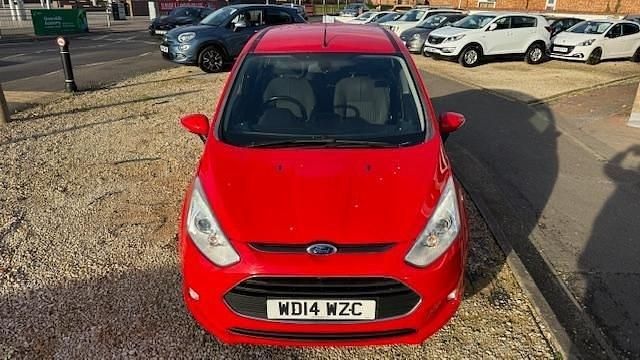 Used Ford B-MAX Zetec 105 HP (77 kW) 2014 Race red MPV