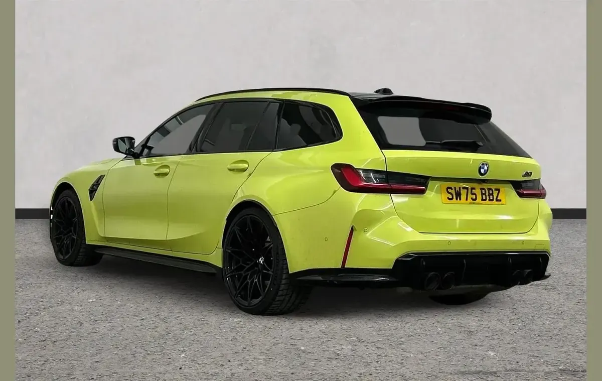 Used BMW M3 Competition Edition 523 HP (384 kW) 2025 Yellow Estate