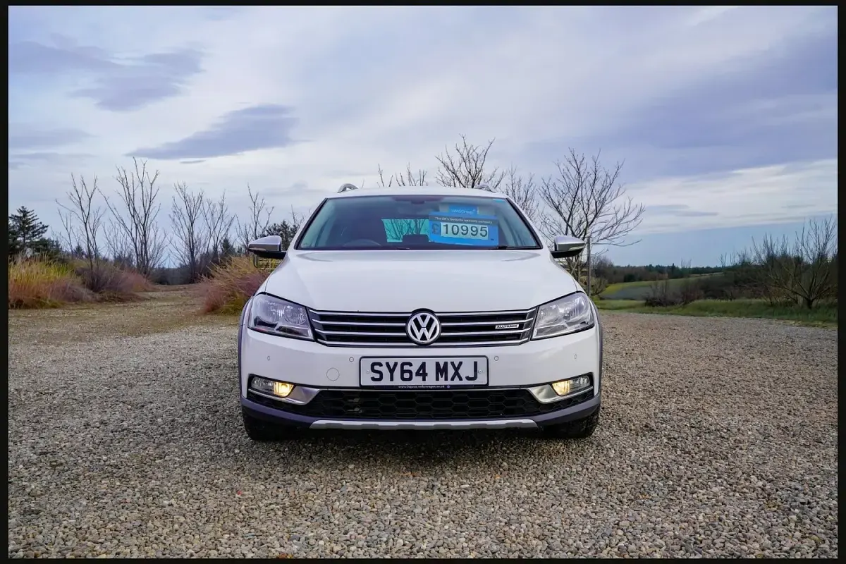 Used VW Passat Alltrack 2014 White Estate