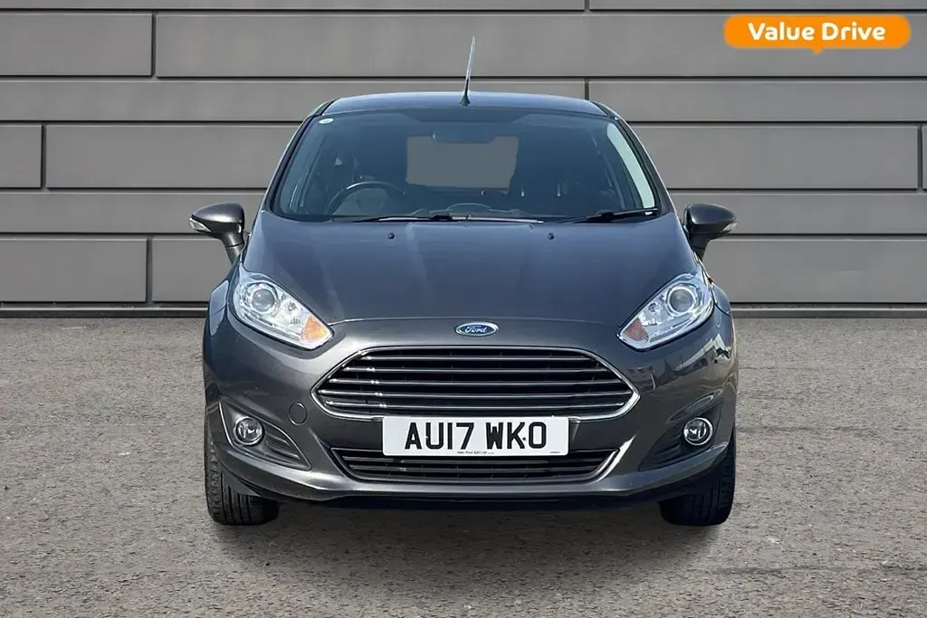 Used Ford Fiesta Zetec 120 HP (88 kW) 2017 Grey Hatchback