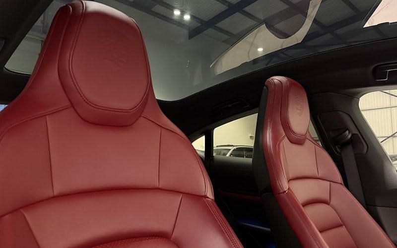 Used Porsche Taycan 389 kW (530 HP) 2023 Sedan