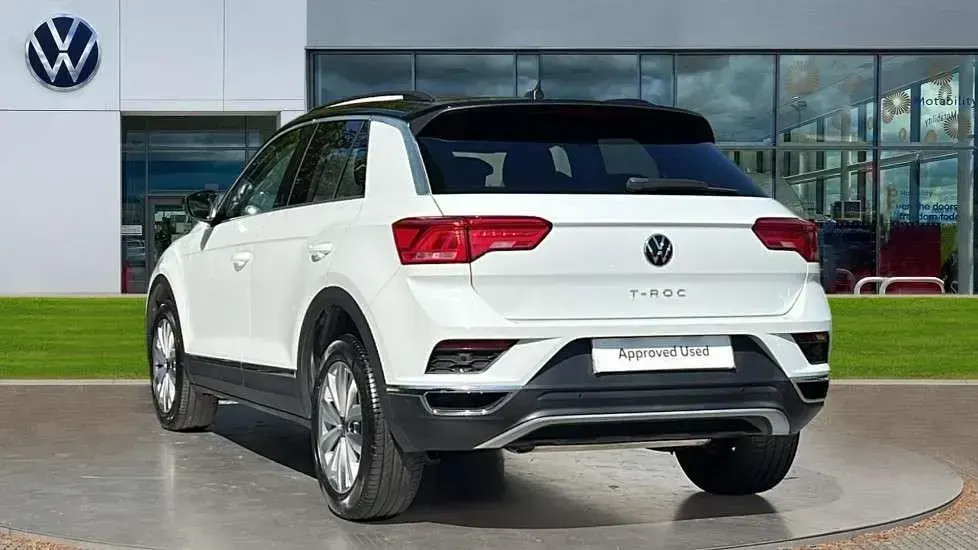 Begagnad VW T-Roc Design 110 HK (80 kW) 2021 Vit SUV