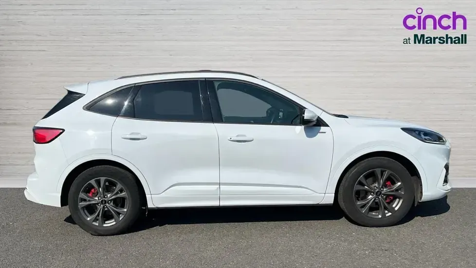 Used Ford Kuga ST-Line 190 HP (139 kW) 2024 White SUV