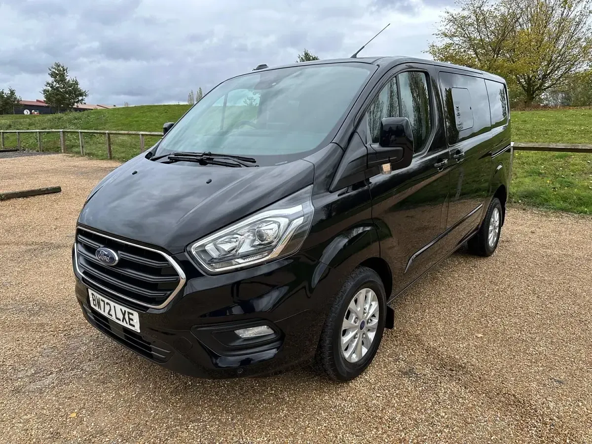 Used Ford Transit Custom Limited 130 HP (95 kW) 2023 Black Van