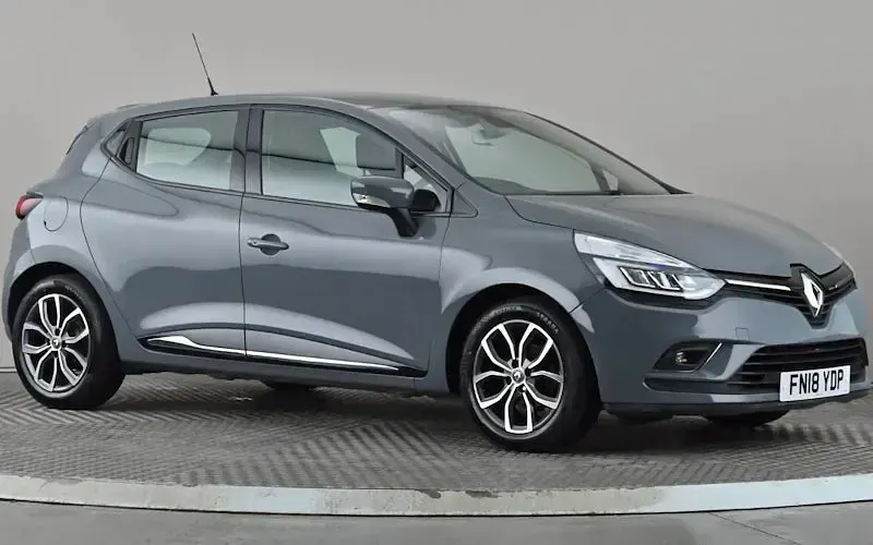 Begagnad Renault Clio IV Urban 90 HK (66 kW) 2018 Halvkombi