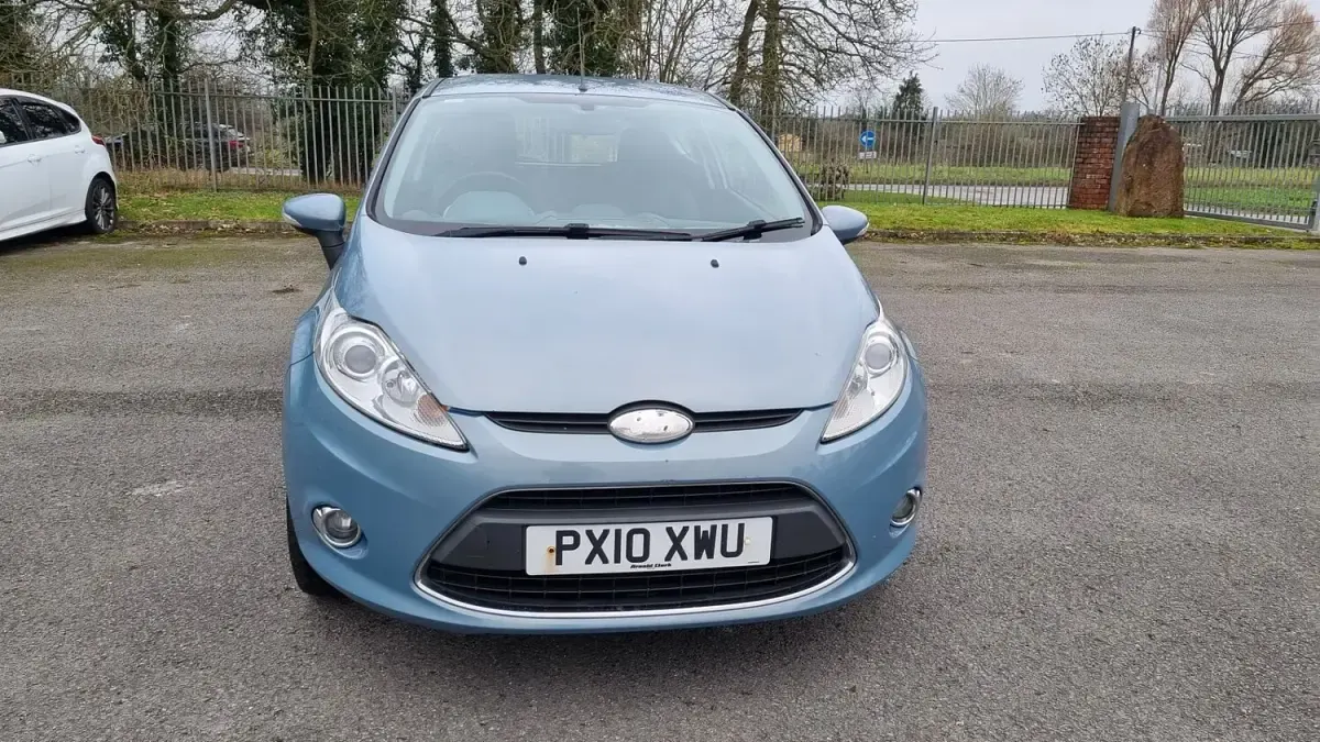 Used Ford Fiesta Zetec 96 HP (70 kW) 2010 Blue Hatchback