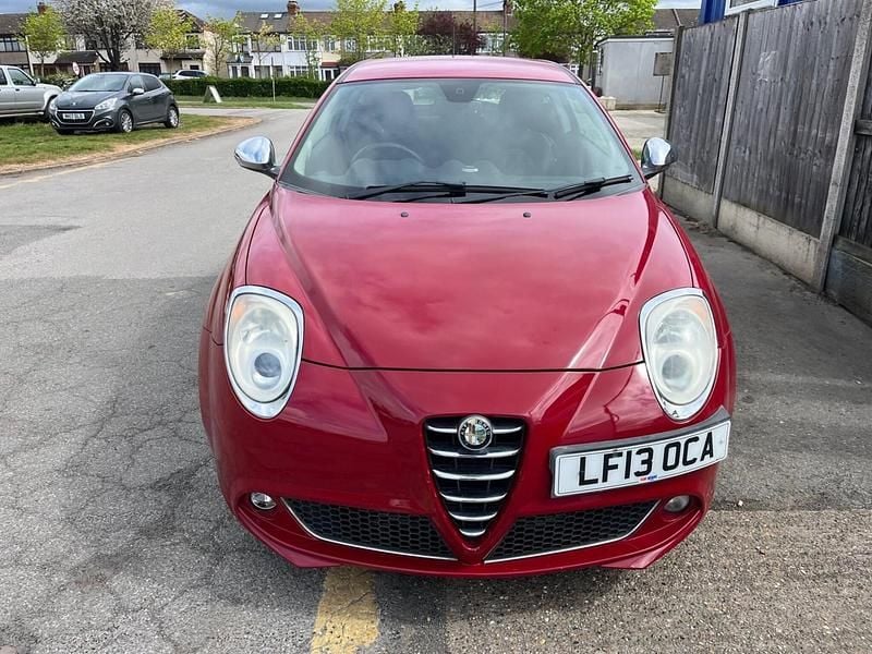 Used Alfa Romeo MiTo Distinctive 135 HP (99 kW) 2013 Red Hatchback