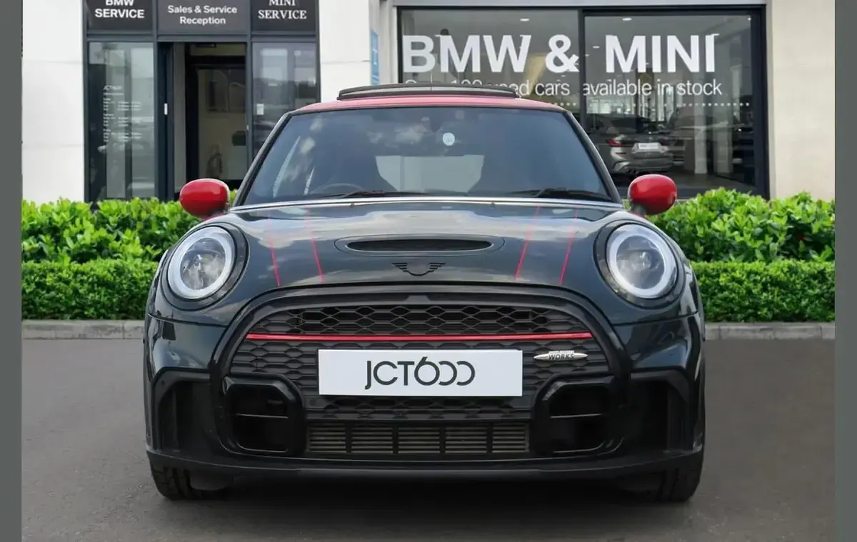 Used Mini John Cooper Works 228 HP (167 kW) 2023 Green Hatchback