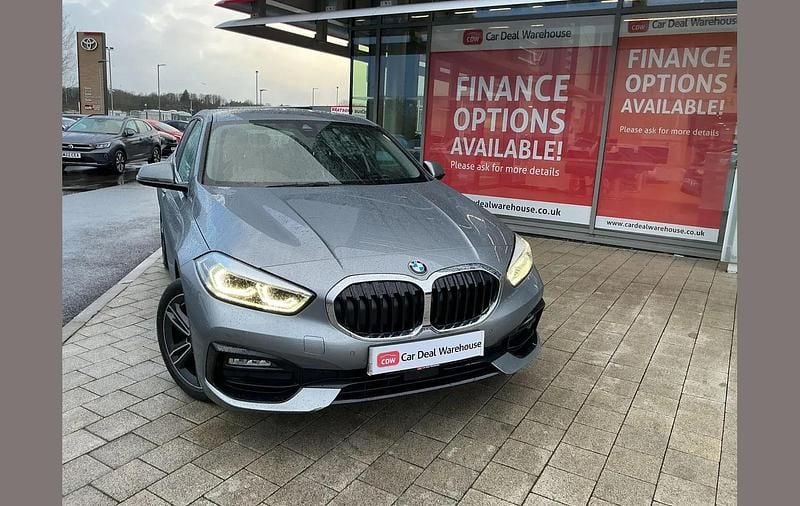 Used BMW 118 Sport Line 134 HP (98 kW) 2022 Grey Hatchback