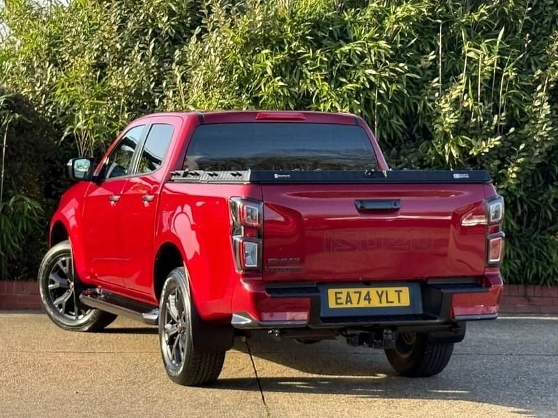 Used Isuzu D-Max 2024 Red Pickup