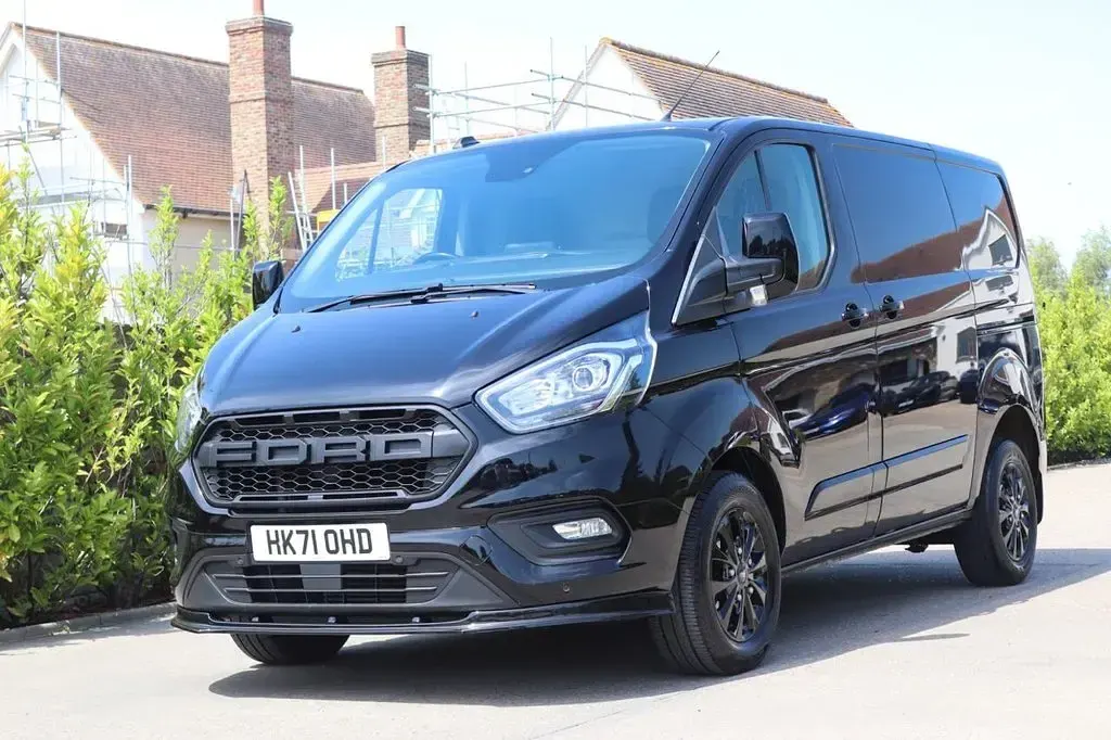 Used Ford Transit Custom Limited 130 HP (95 kW) 2021 Black Van
