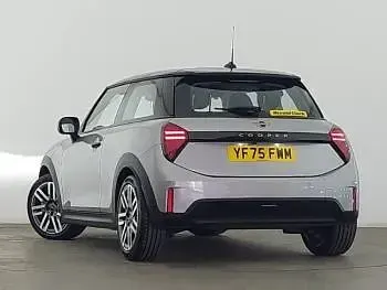 Used Mini Cooper Classic 114 kW (156 HP) 2025 Silver Hatchback
