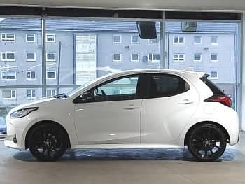 Used Toyota Yaris Hybrid Sport 116 HP (85 kW) 2023 White Hatchback