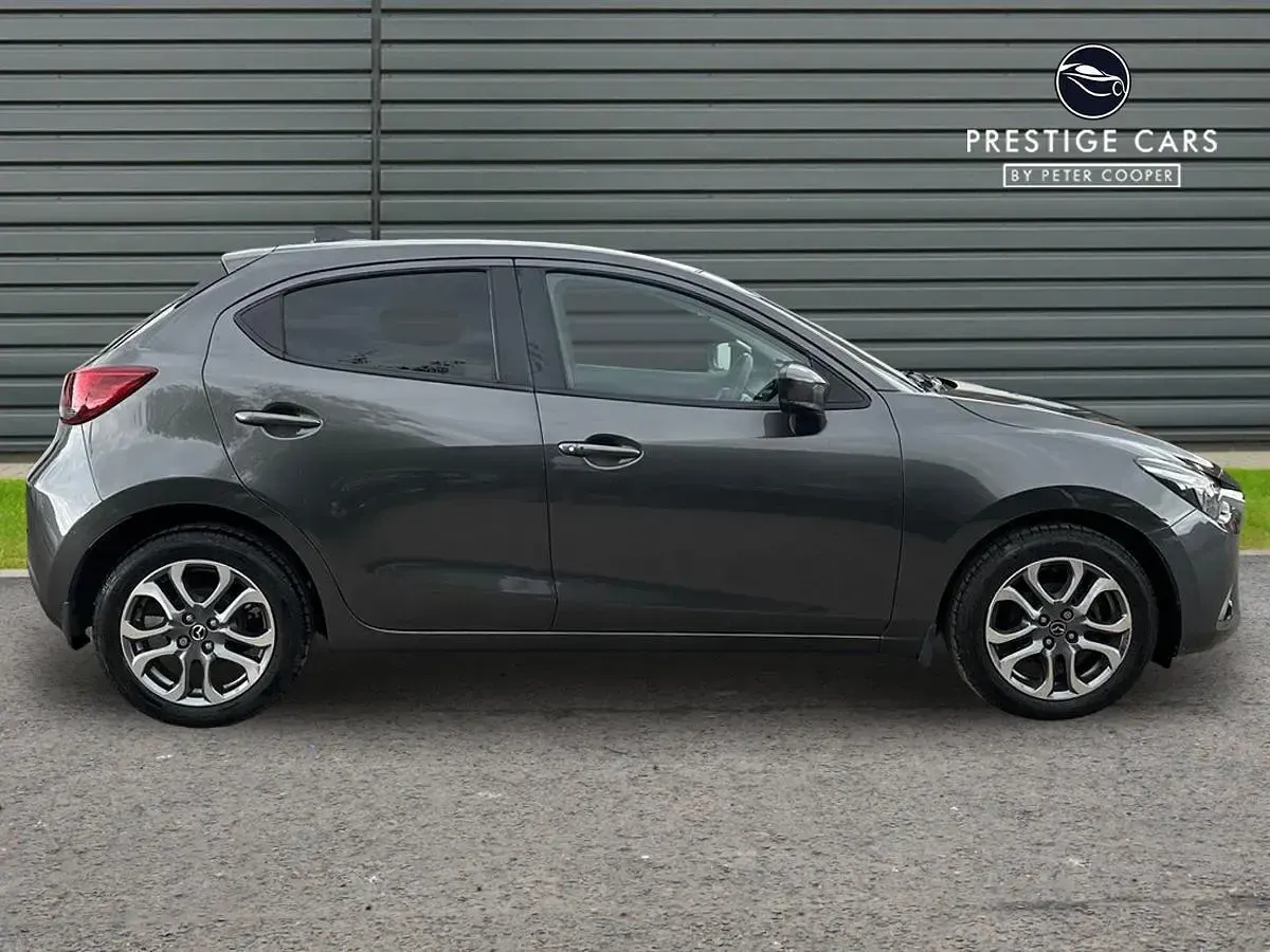 Used Mazda 2 Inclusive 88 HP (64 kW) 2019 Grey Hatchback