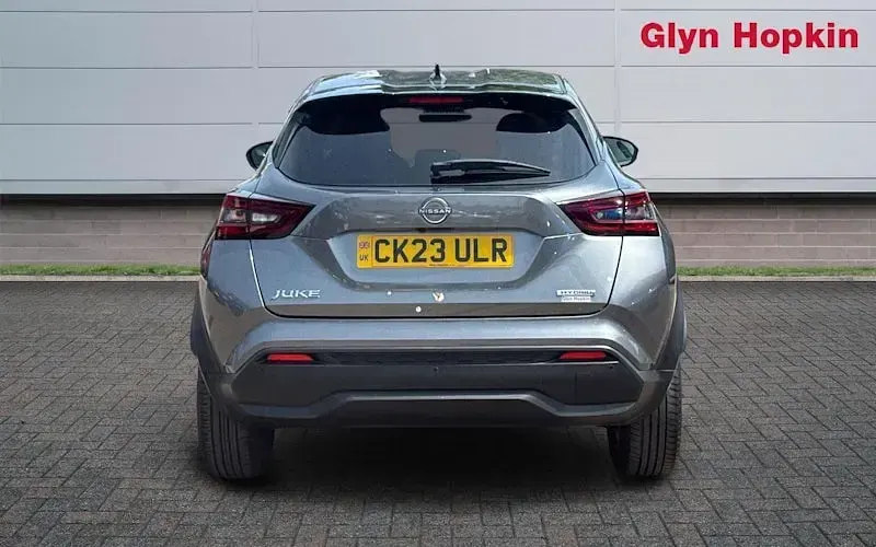 Used Nissan Juke N-Connecta 143 HP (105 kW) 2023 Grey SUV