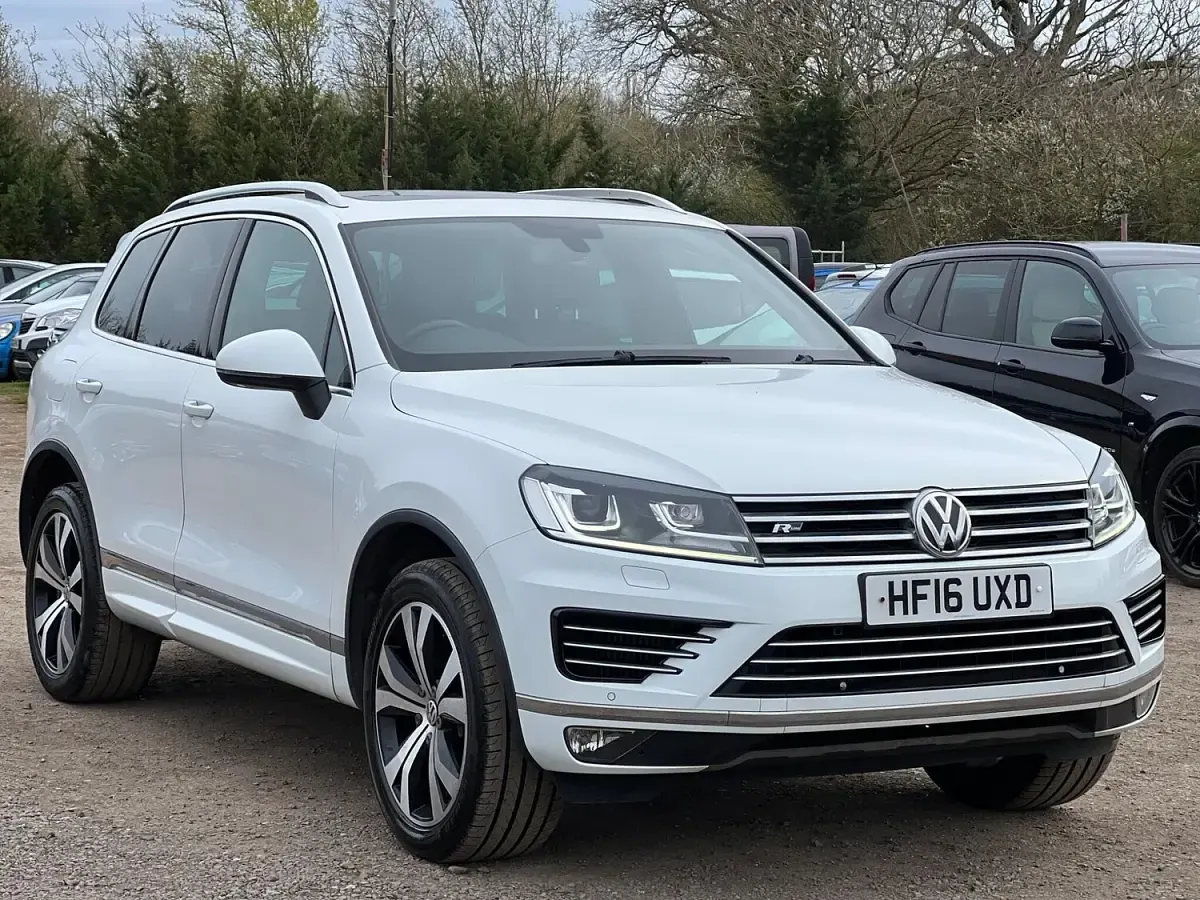 Used VW Touareg R-line 262 HP (192 kW) 2016 White SUV