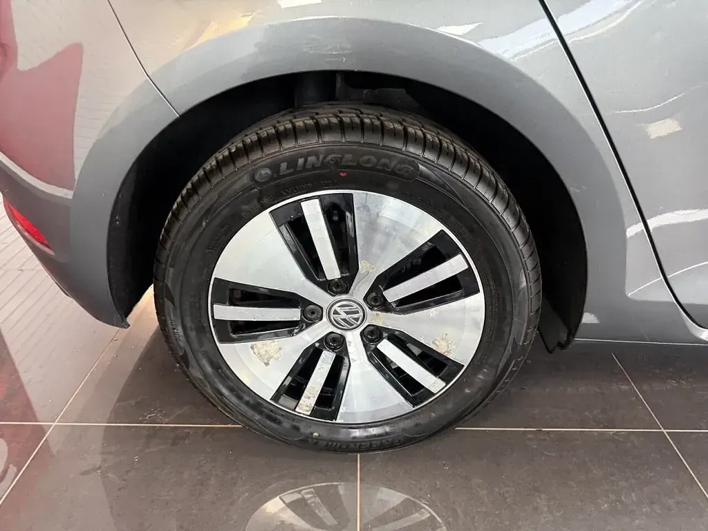 Used VW e-Golf 99 kW (135 HP) 2020 Grey Hatchback