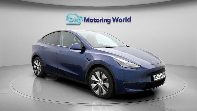 Used Tesla Model Y Long Range AWD 378 kW (514 HP) 2023 Blue SUV