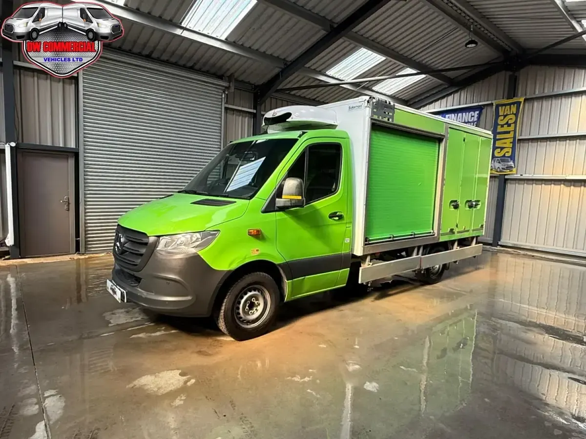 Used Mercedes Sprinter 140 HP (102 kW) 2020 Green Van