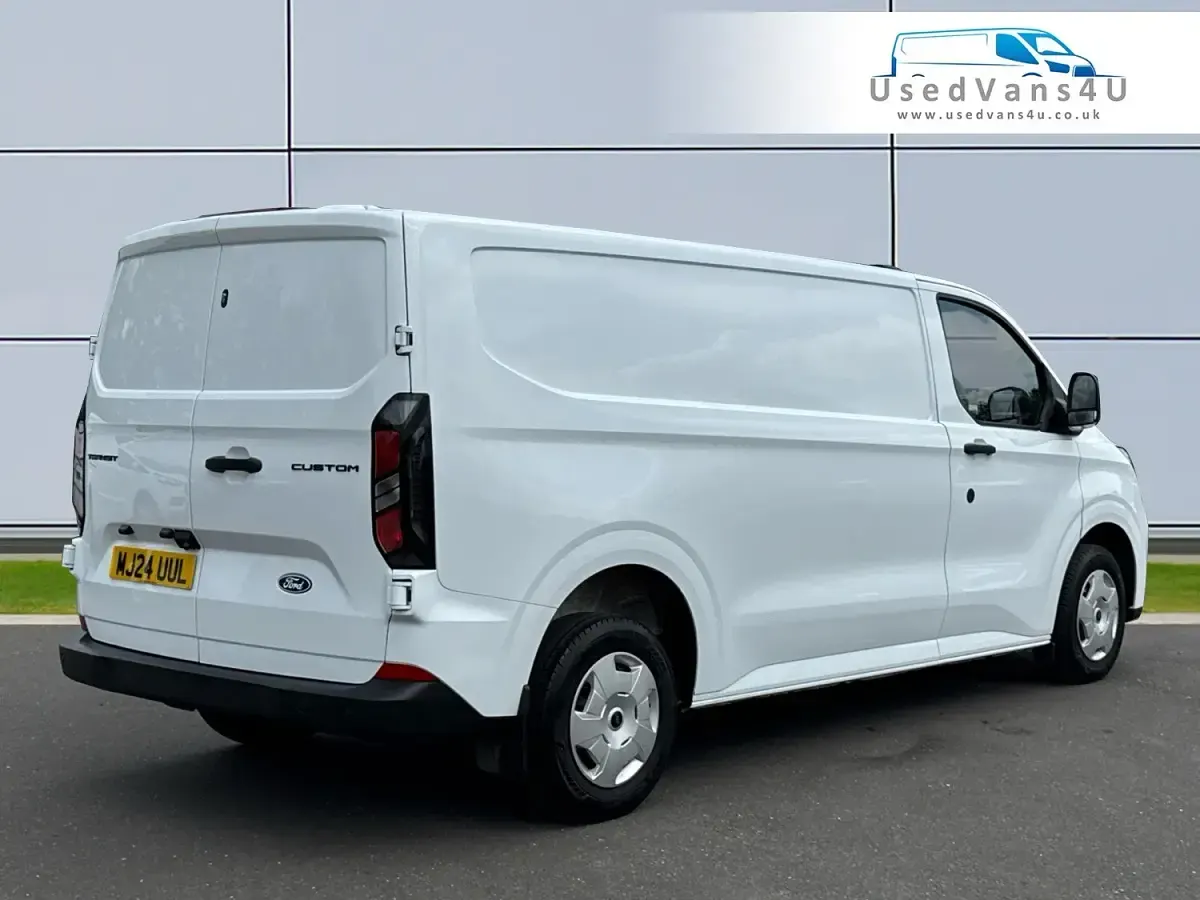 Used Ford Transit Custom Trend 110 HP (80 kW) 2024 White Van