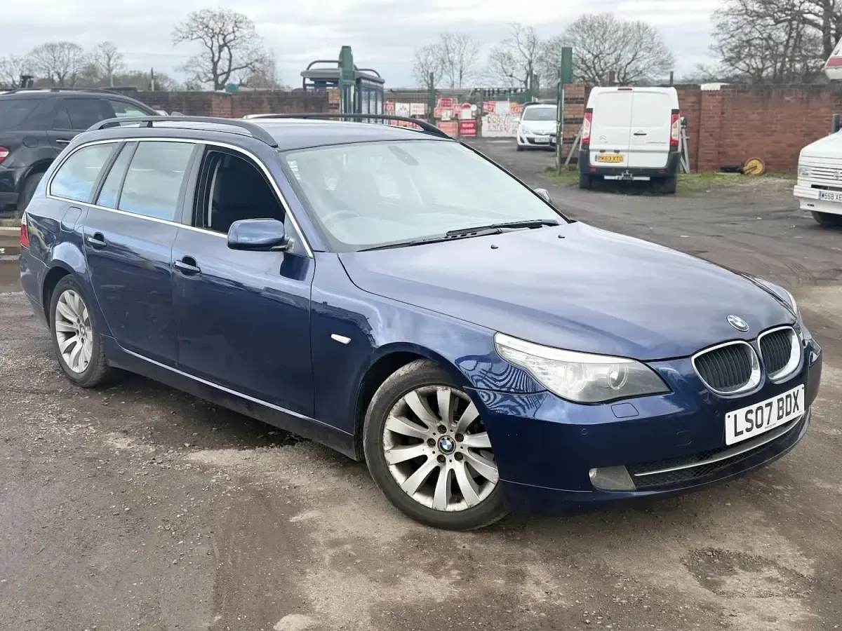 Used BMW 530 2007 Blue Estate