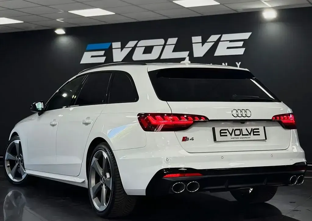 Used Audi S4 Black Edition 347 HP (255 kW) 2020 White Estate