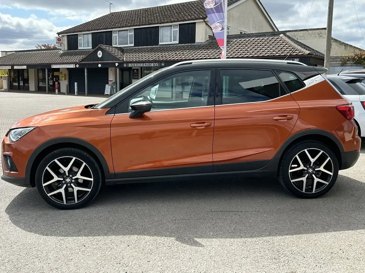 Used Seat Arona FR Sport 115 HP (84 kW) 2019 Orange SUV