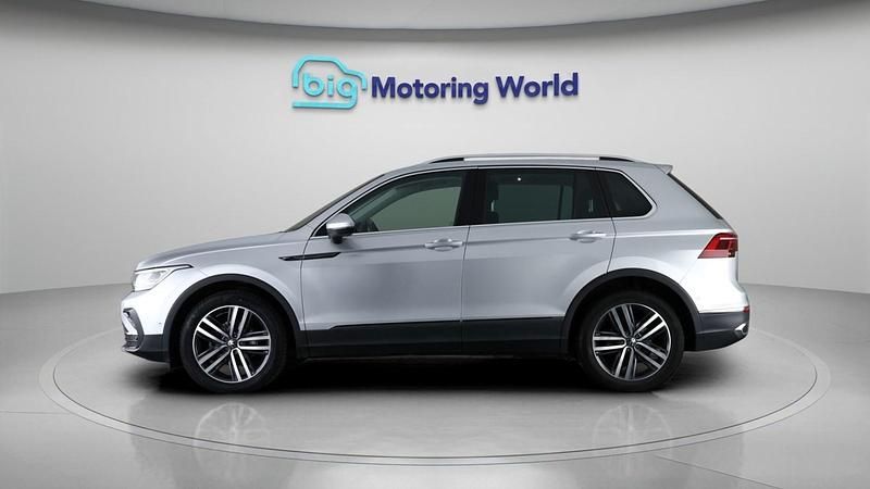 Used VW Tiguan Elegance 150 HP (110 kW) 2022 Silver SUV