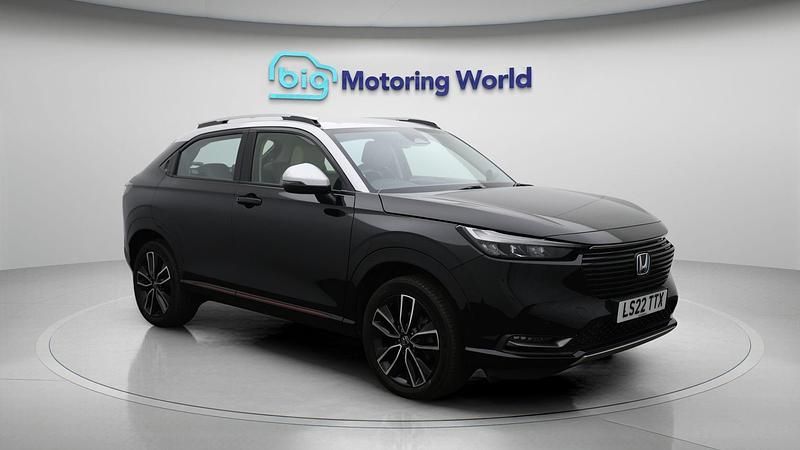 Black Used 2022 Honda HR-V Advance SUV | £22,400 (Fair price) - Image 1/4