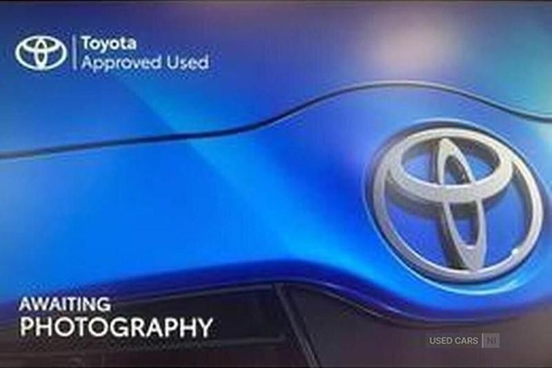 Used Toyota Yaris Hybrid Design 2023