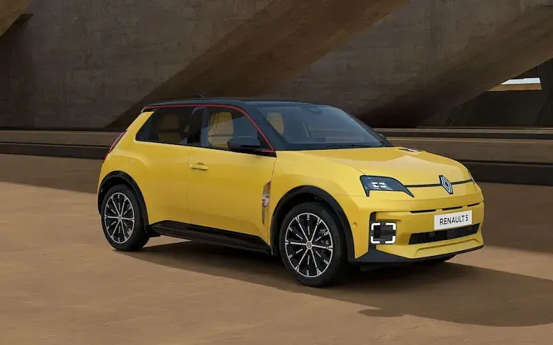 Used Renault 5 E-Tech Iconic 110 kW (150 HP) 2026 Hatchback