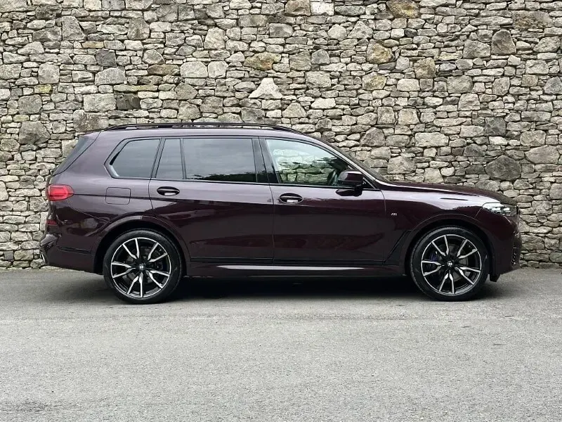Used BMW X7 M Sport 335 HP (246 kW) 2022 Mauve/purple SUV