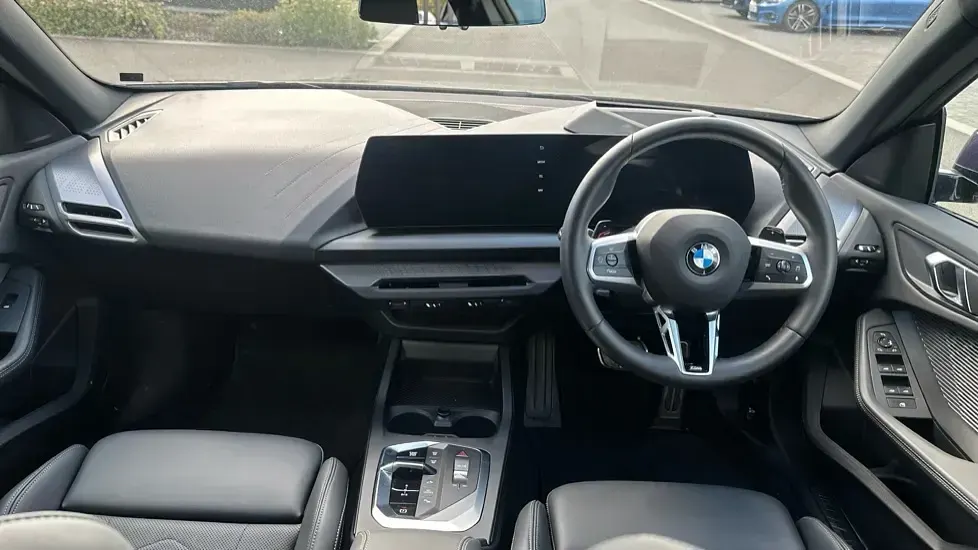 Używany BMW 220 M Sport 168 KM (123 kW) 2025 Purpurowy Coupe