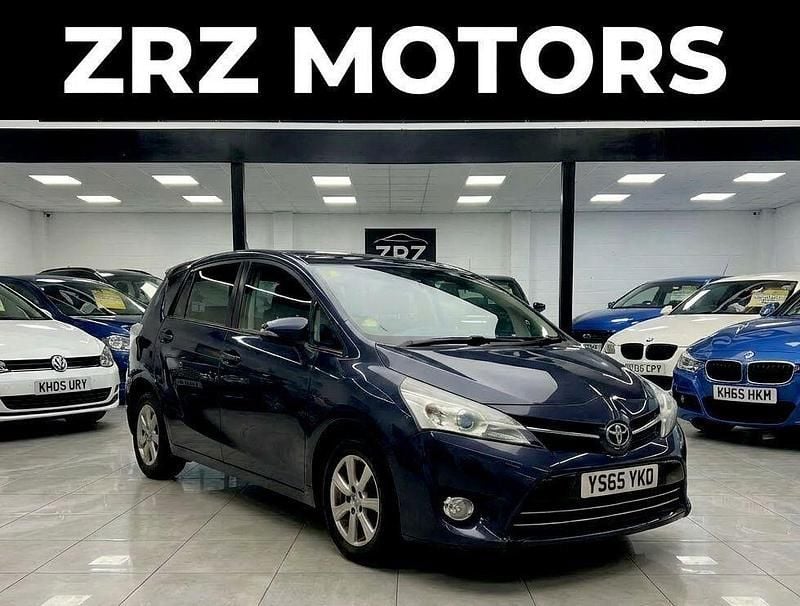 Used Toyota Verso 112 HP (82 kW) 2016 Blue MPV