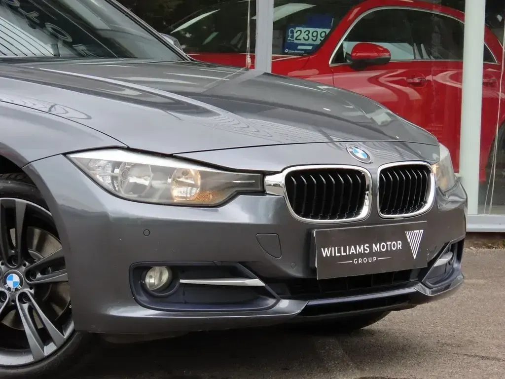 Używany BMW 320 Sport Line 184 KM (135 kW) 2014 Szary Kombi