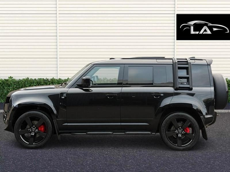 Used Land Rover Defender SE Dynamic 2025 Black SUV