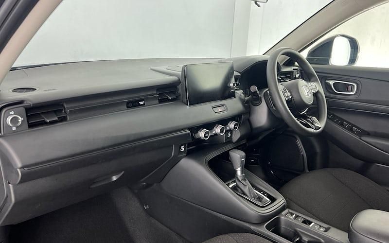 Used Honda HR-V Elegance 131 HP (96 kW) 2023 Crystal black SUV