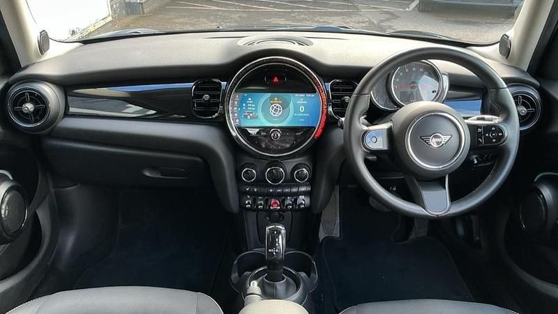 Used Mini Cooper Classic 136 HP (100 kW) 2022 Black Hatchback