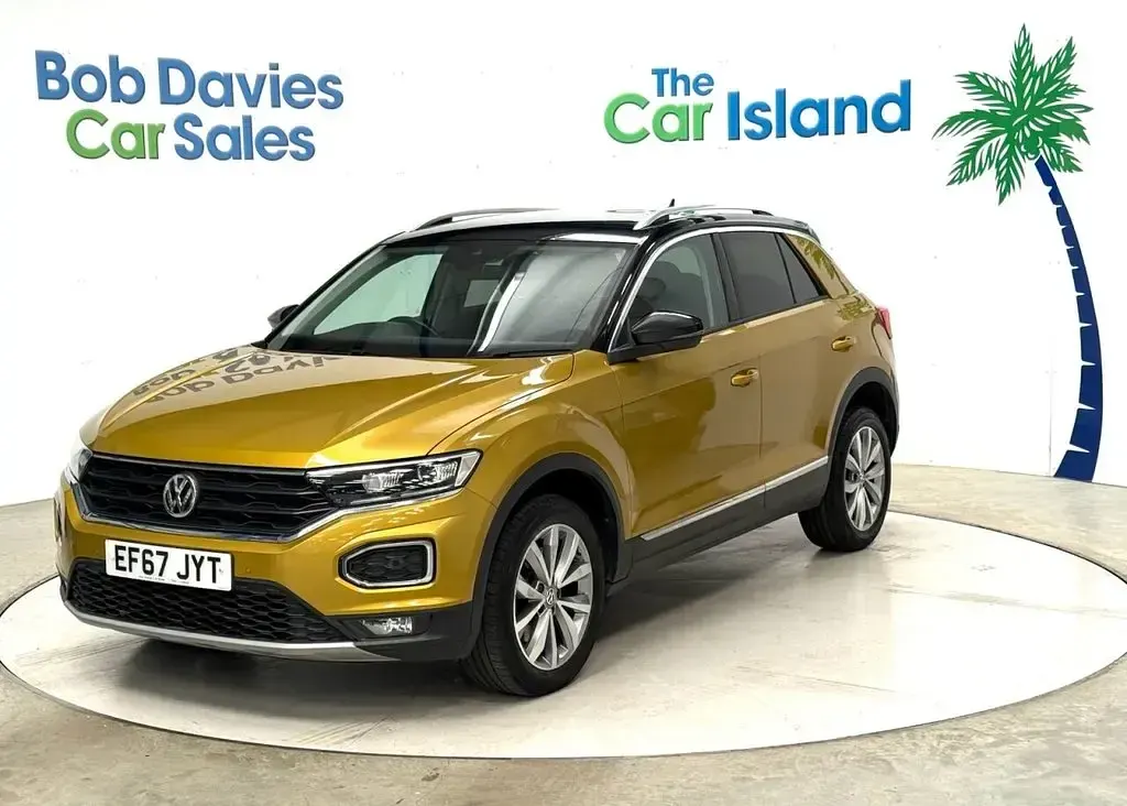 Used VW T-Roc Design 115 HP (84 kW) 2018 Yellow SUV